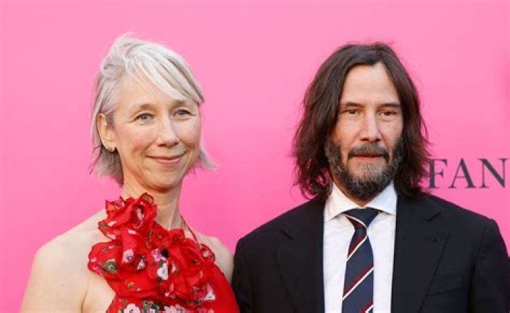 Are Keanu Reeves And Christopher Reeves Related? Unraveling Their Connection