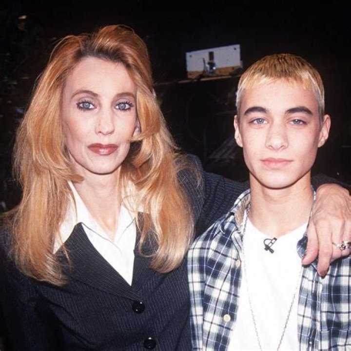 Does Eminem Have A Sister? Uncover The Truth