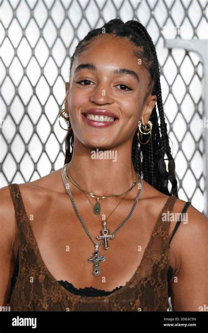 Unraveling The Mystique Of Andraya Carter's Girlfriend